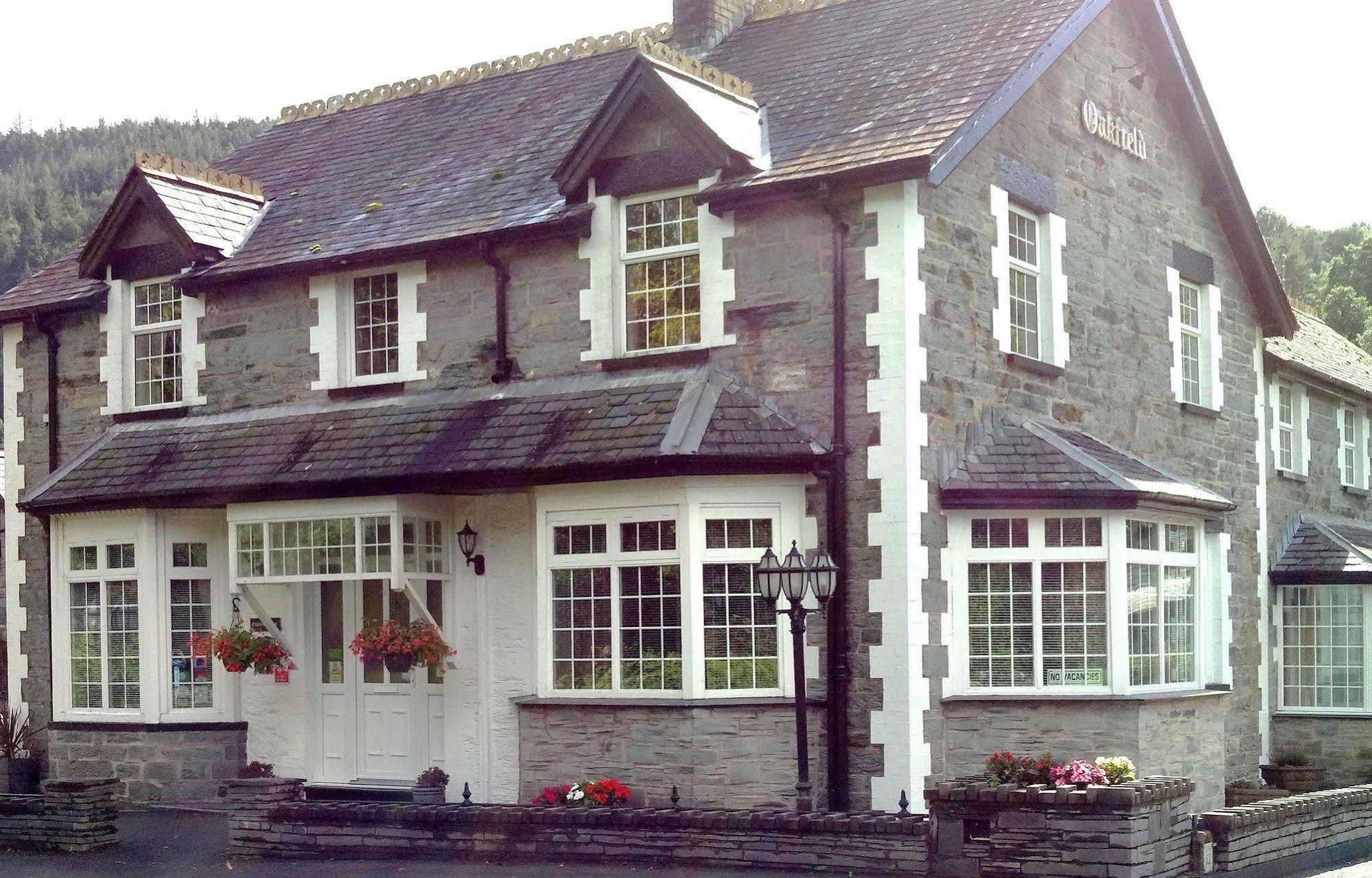 Oakfield Guest House ベトウス・ア・コーエド エクステリア 写真